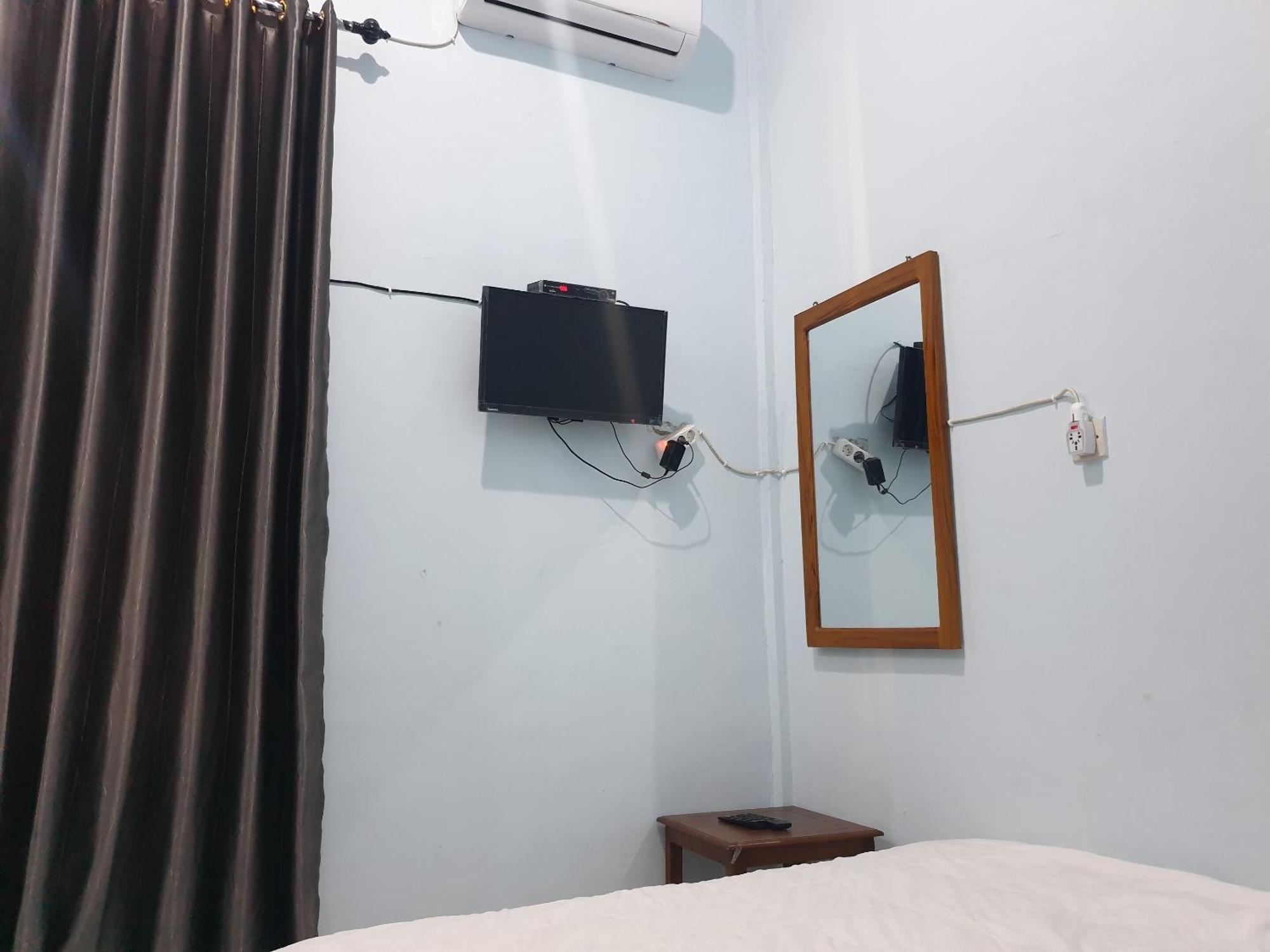 Capital O 92612 Penginapan D'Alas Purwo & Beachnearpadang Savana Sadengan Banyuwangi  Exterior foto