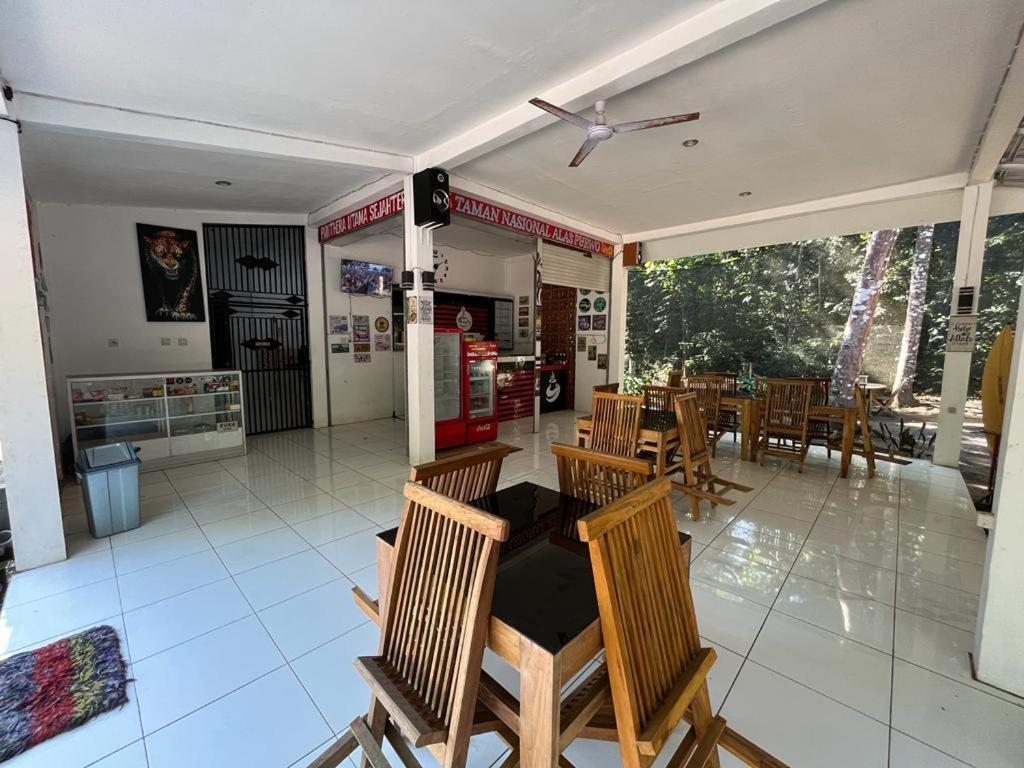 Capital O 92612 Penginapan D'Alas Purwo & Beachnearpadang Savana Sadengan Banyuwangi  Exterior foto