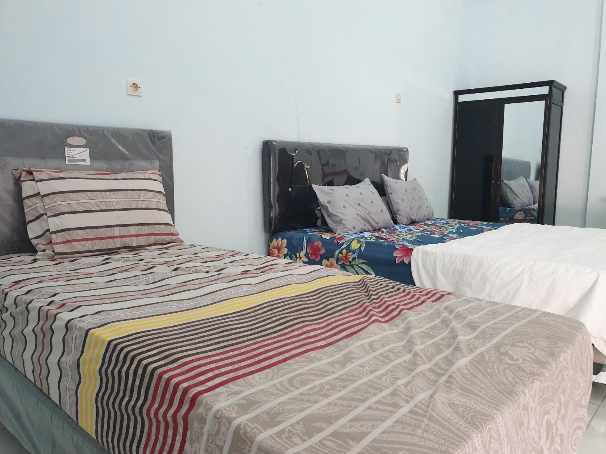 Capital O 92612 Penginapan D'Alas Purwo & Beachnearpadang Savana Sadengan Banyuwangi  Exterior foto